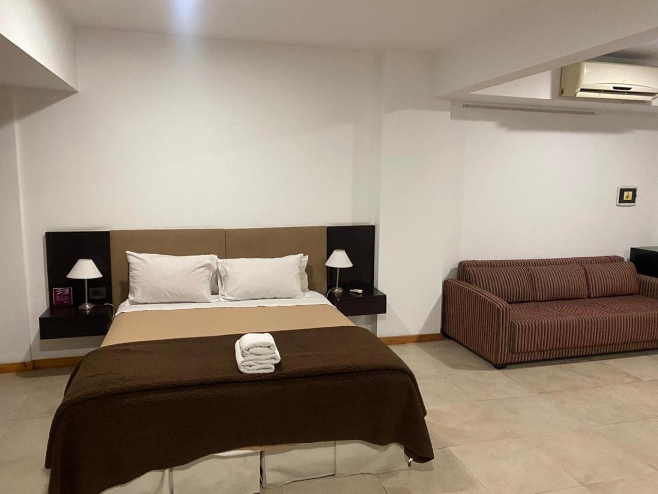 De Los Arroyos Apart Hotel ซานนิโกลัส เด ลอสอาร์โรโยส ภายนอก รูปภาพ