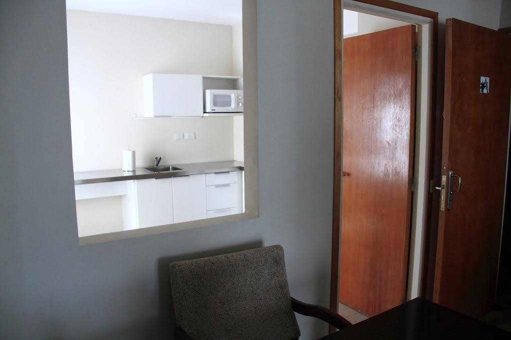 De Los Arroyos Apart Hotel ซานนิโกลัส เด ลอสอาร์โรโยส ภายนอก รูปภาพ